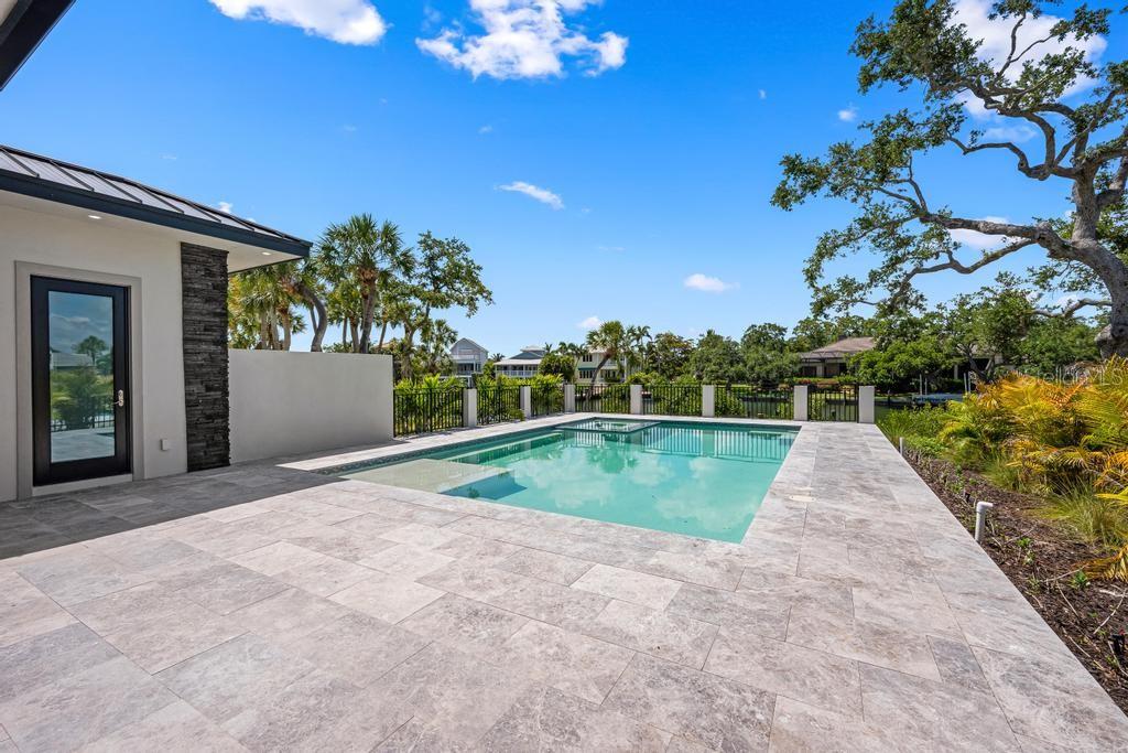 SIESTA BEACH - Residential