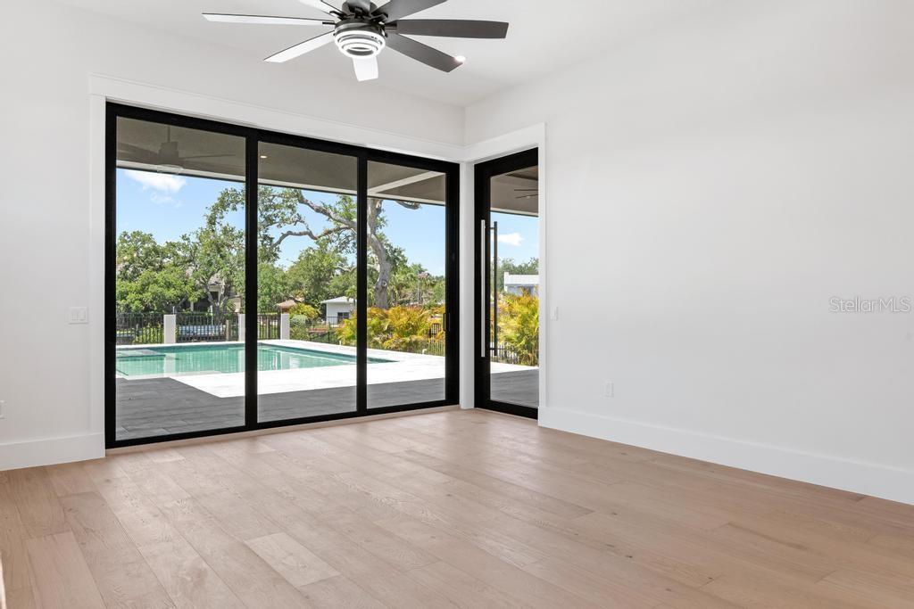 SIESTA BEACH - Residential