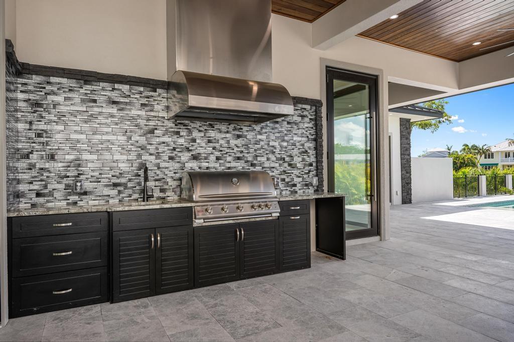 SIESTA BEACH - Residential