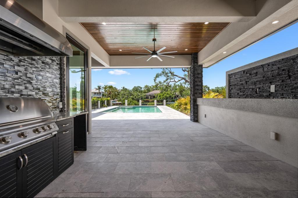 SIESTA BEACH - Residential