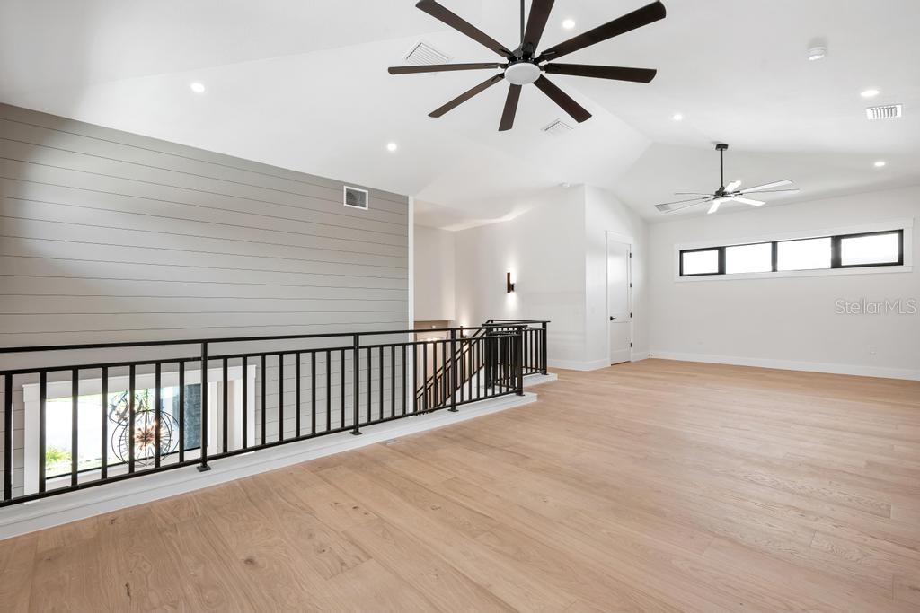 SIESTA BEACH - Residential