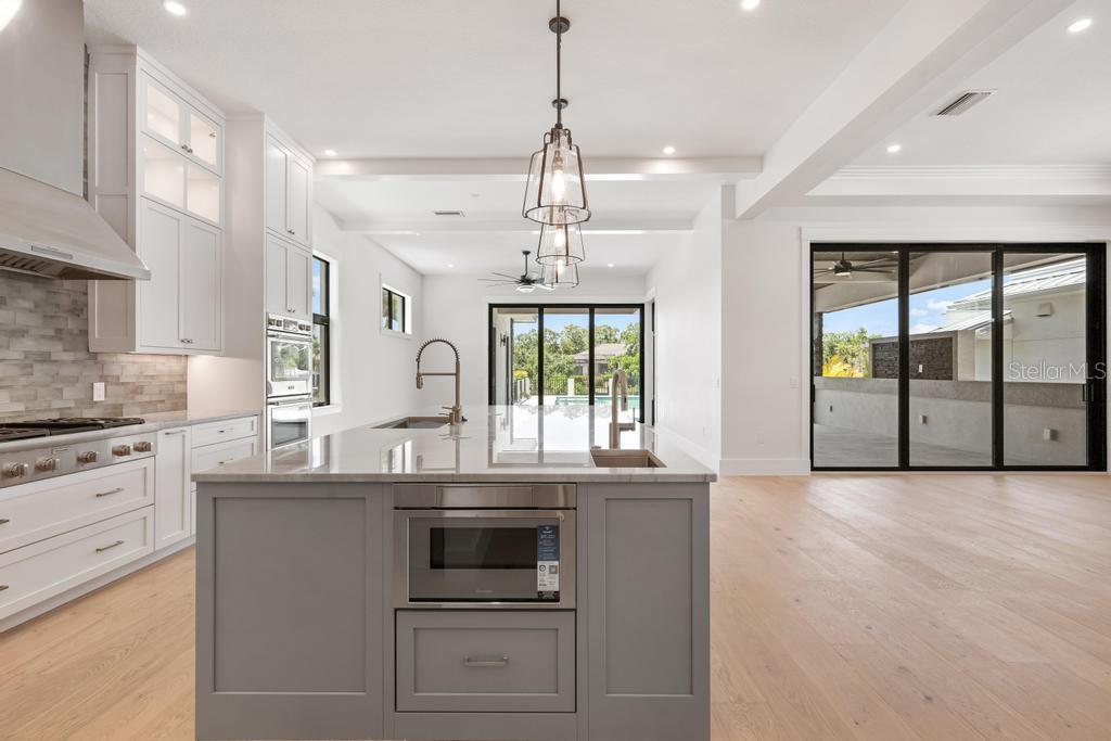 SIESTA BEACH - Residential