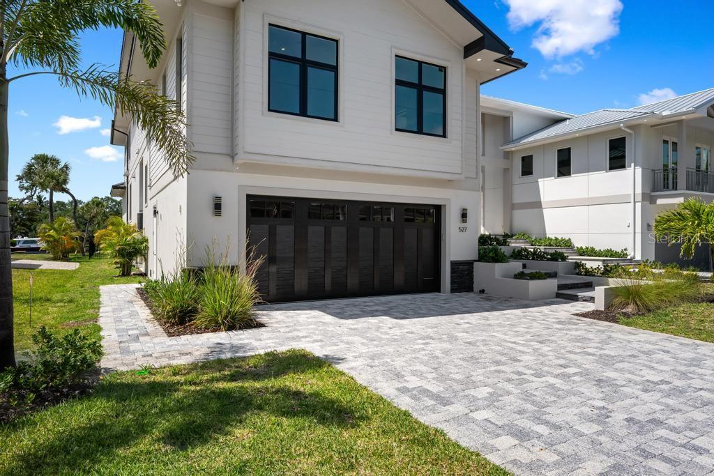 SIESTA BEACH - Residential