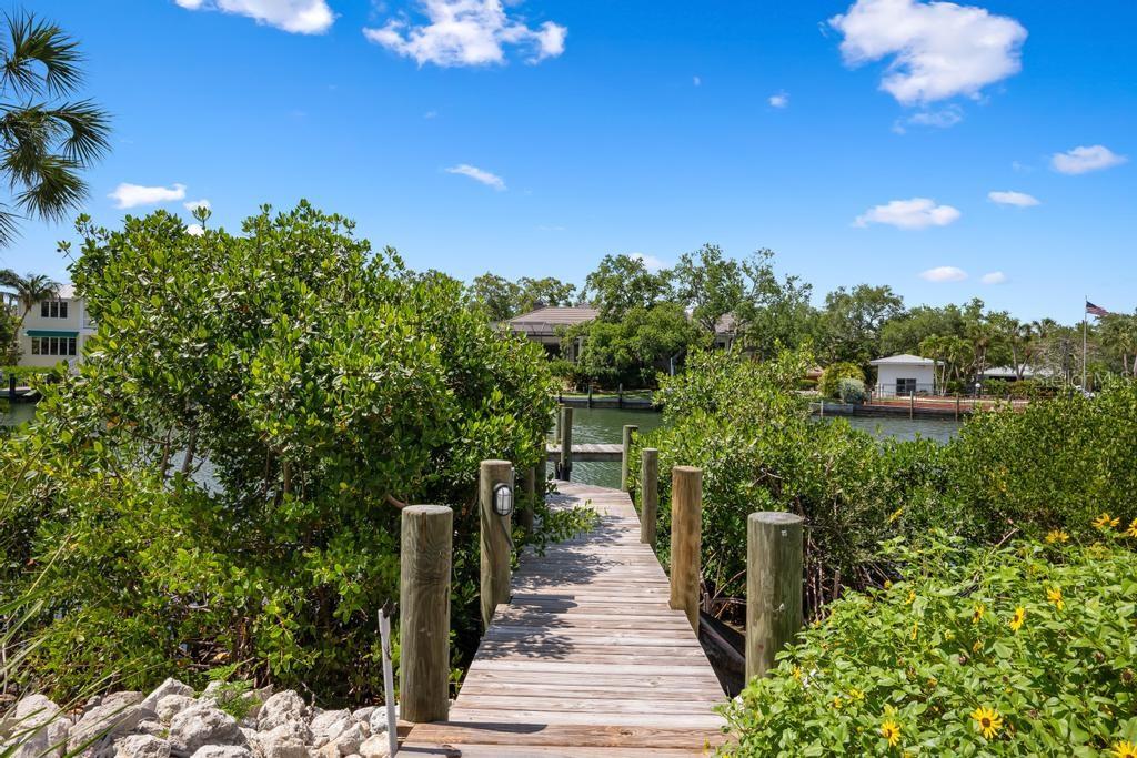 SIESTA BEACH - Residential