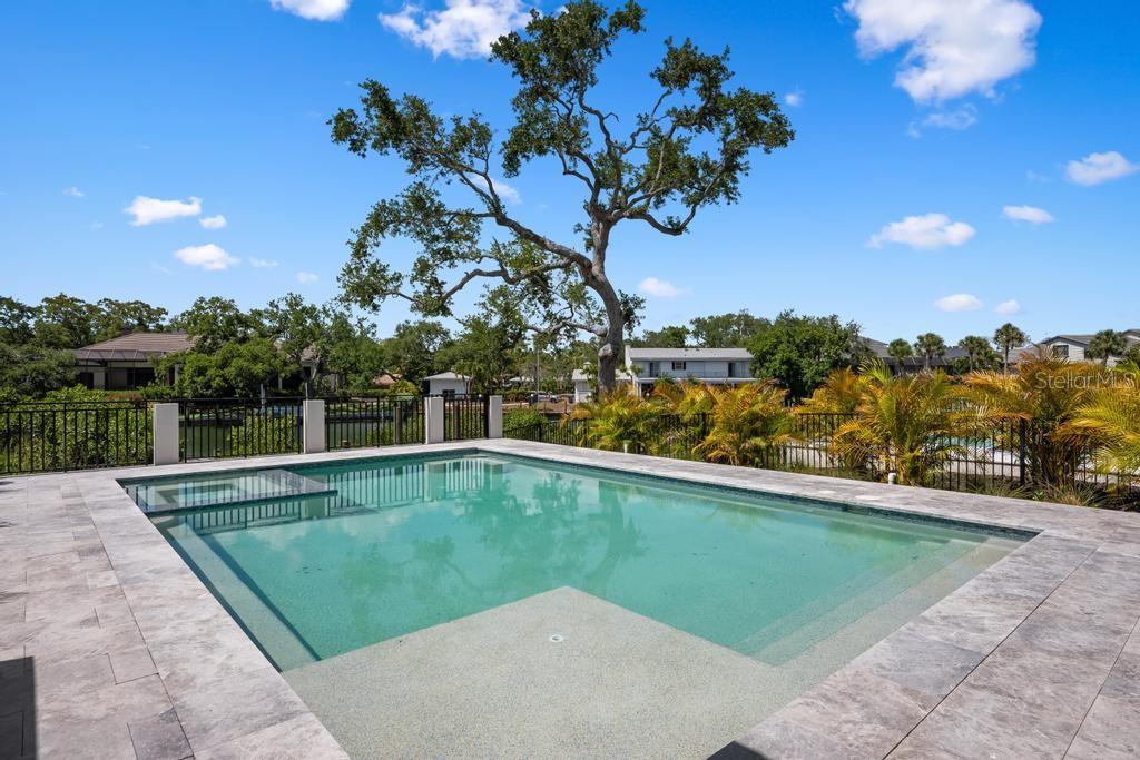 SIESTA BEACH - Residential