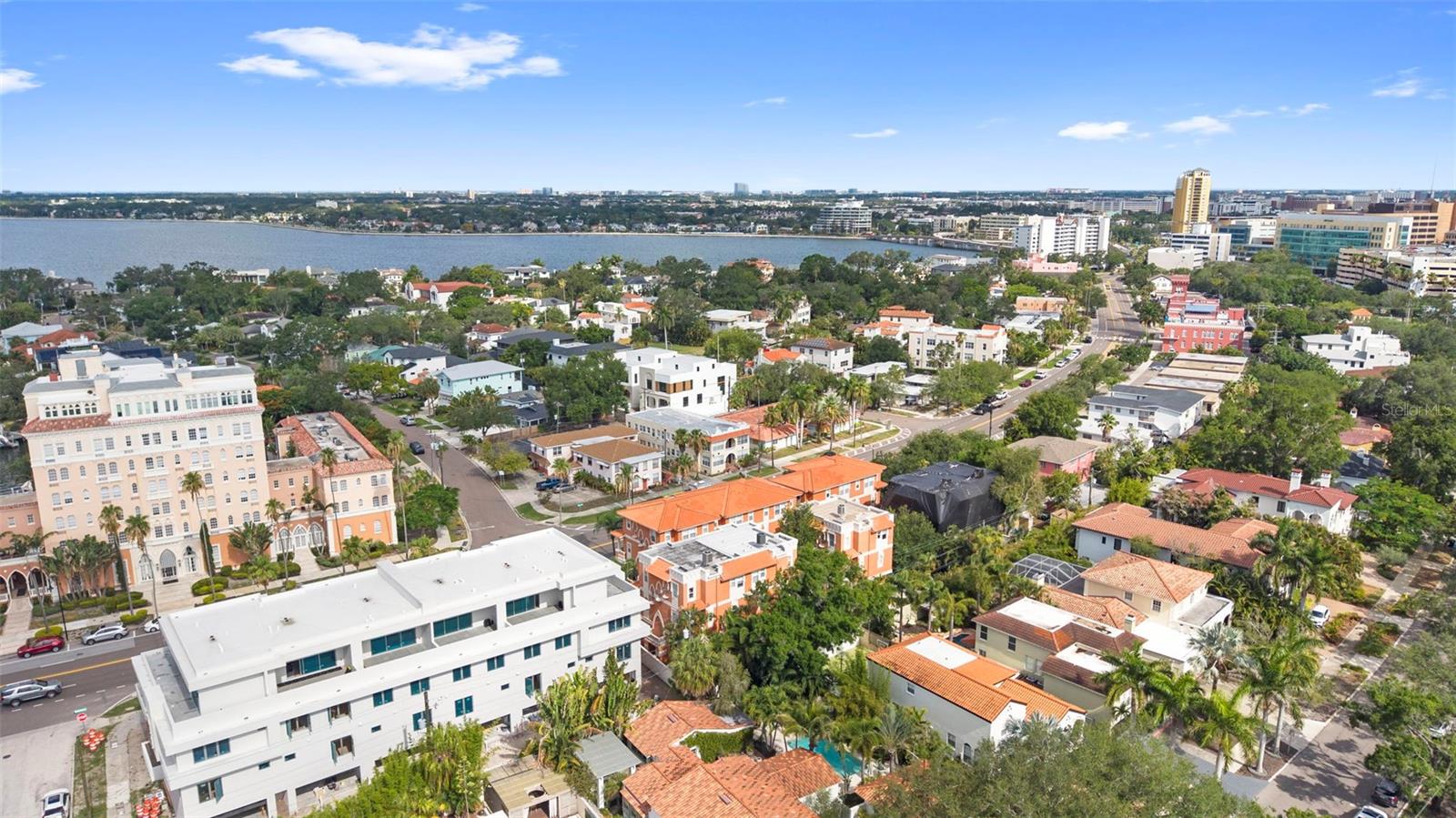 VILLA VENEZIA TWNHMS - Residential