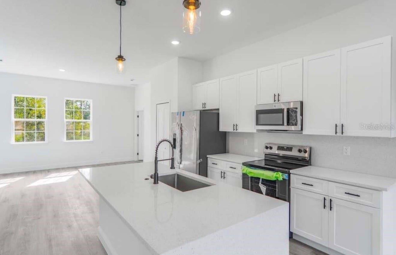 MARION OAKS UN 3 - Residential Lease
