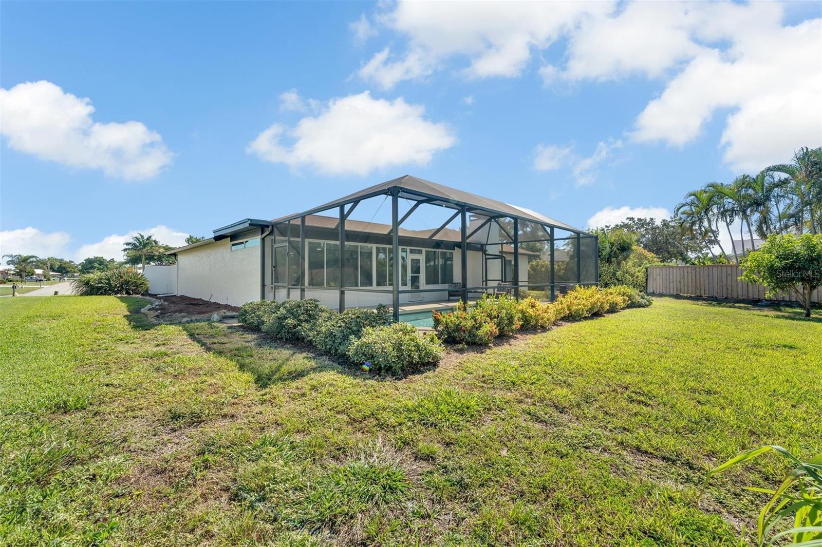 VILLAGE GREEN OF BRADENTON - Residential