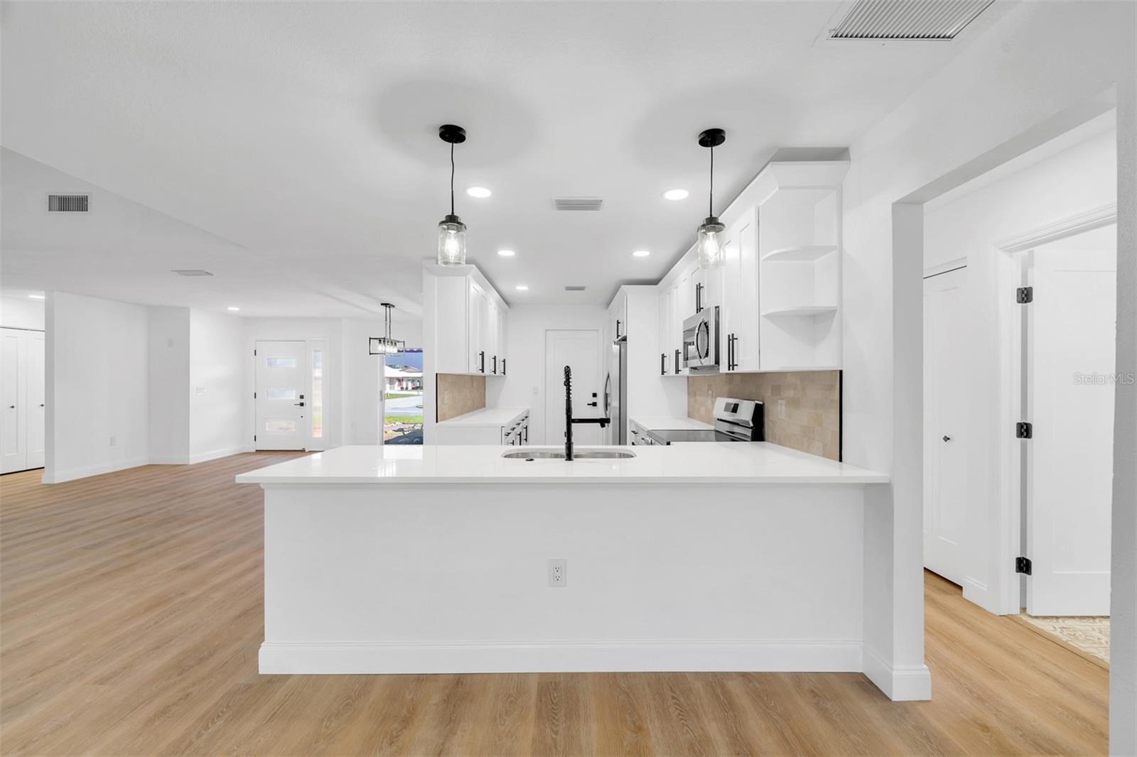 VILLAGE GREEN OF BRADENTON - Residential