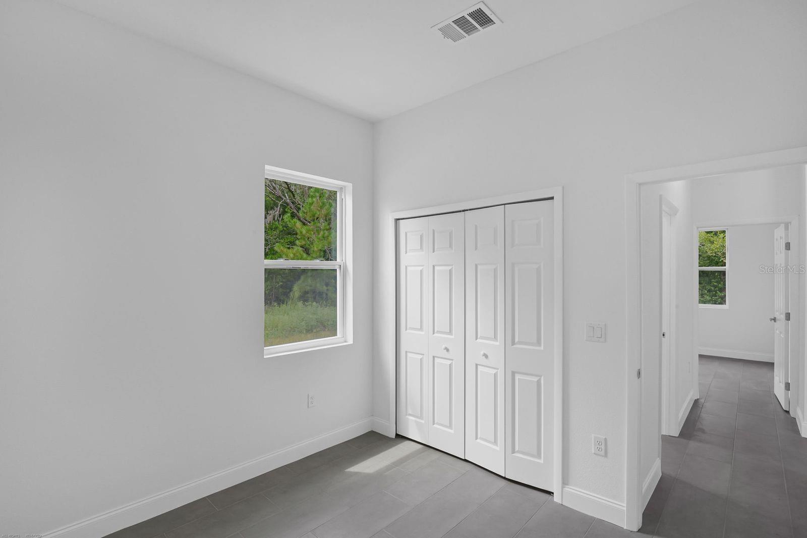ROTONDA LAKES - Residential