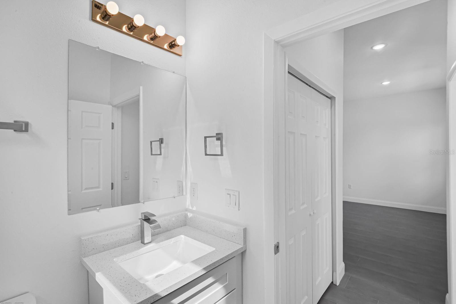 ROTONDA LAKES - Residential