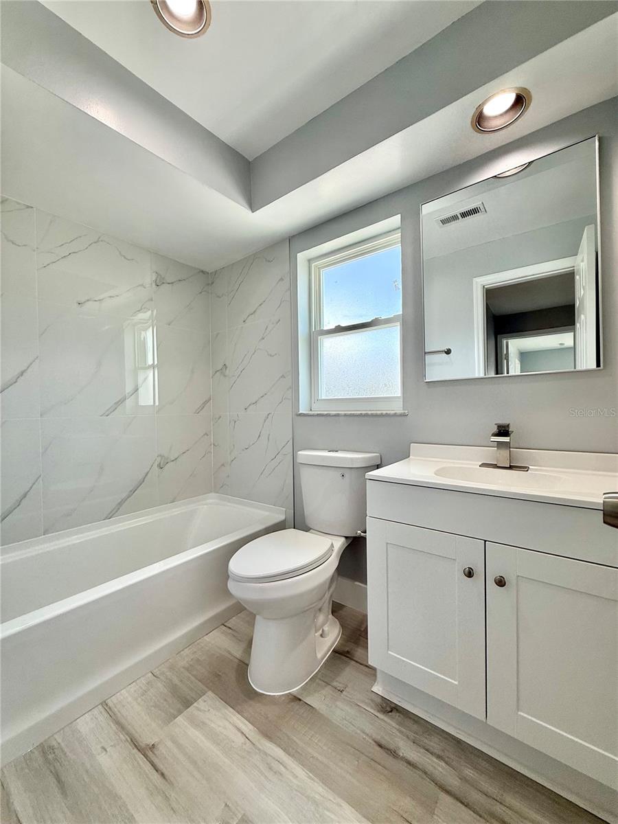HAMPTON HOMES UNIT 08 - Residential