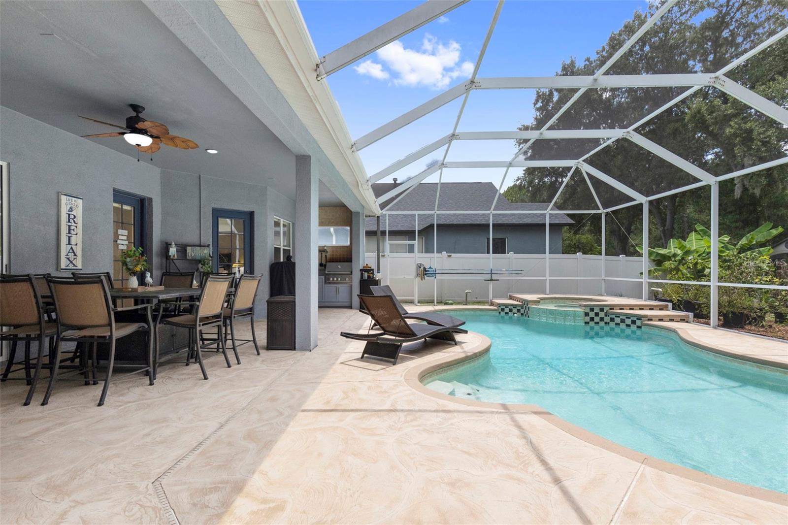 WEST MEADOWS - Residential
