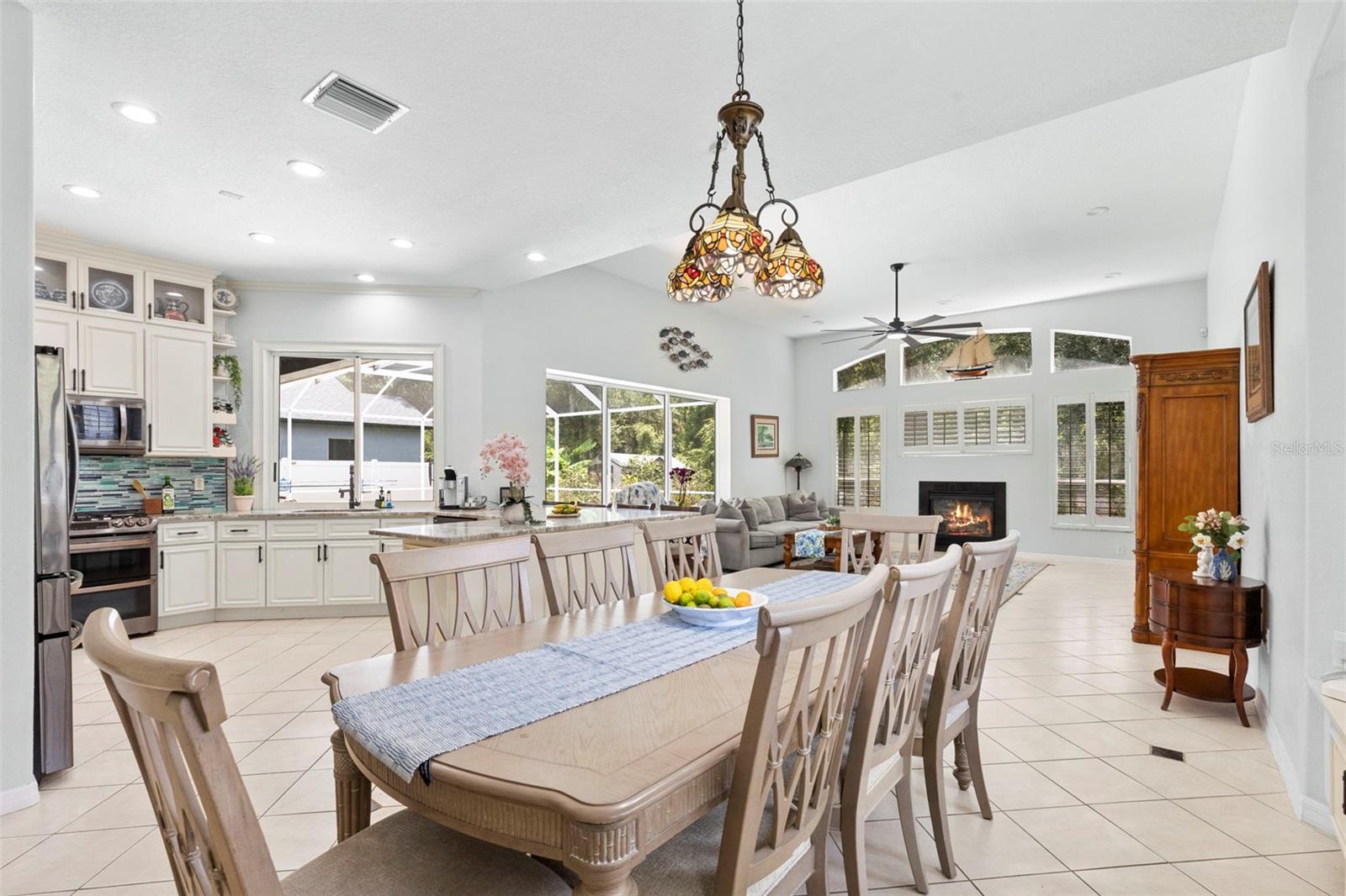 WEST MEADOWS - Residential
