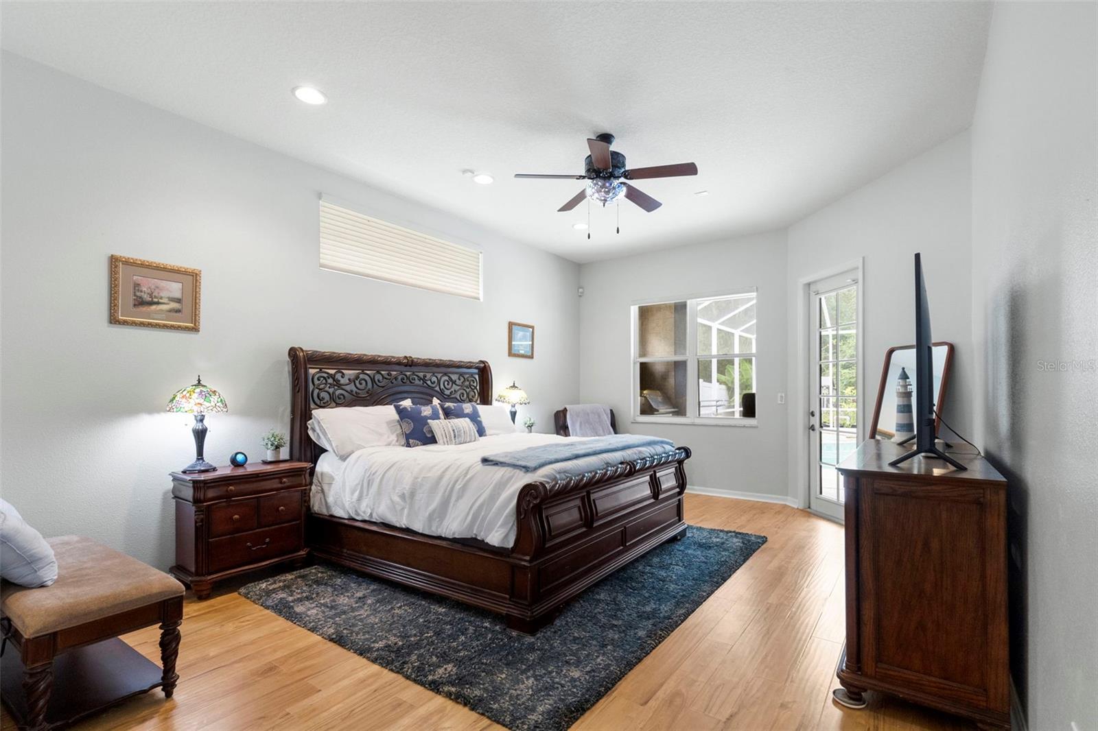 WEST MEADOWS - Residential