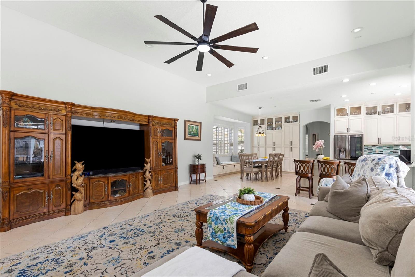 WEST MEADOWS - Residential