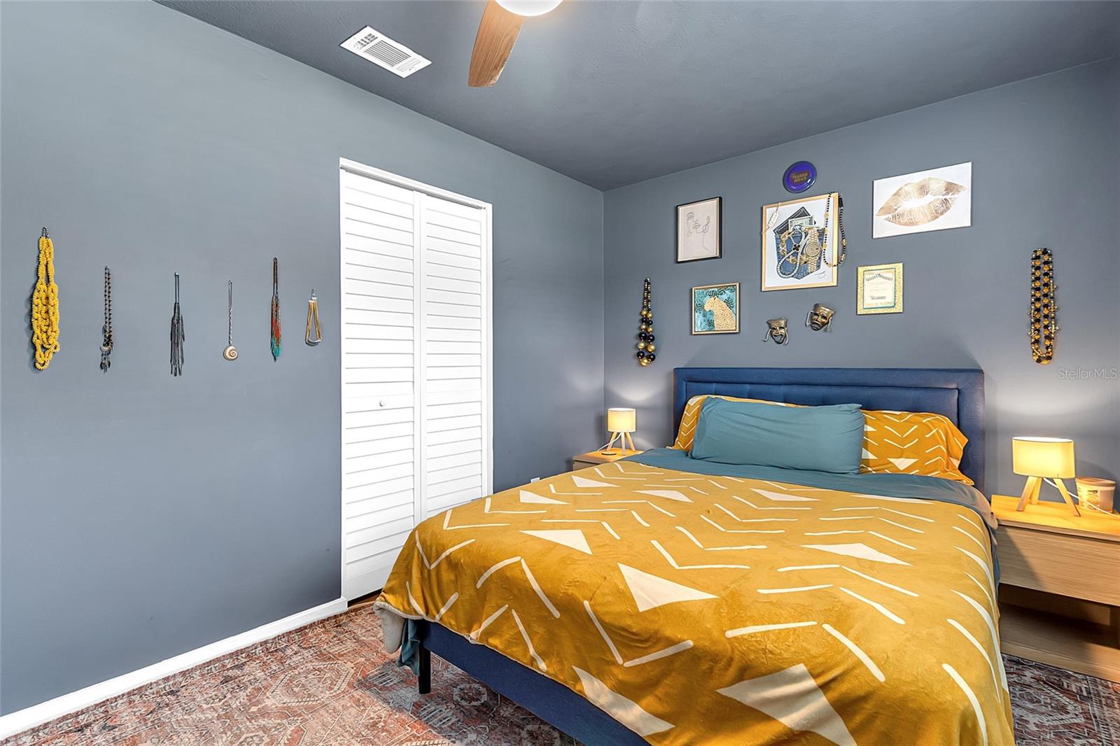 GOLDEN ISLE - Residential