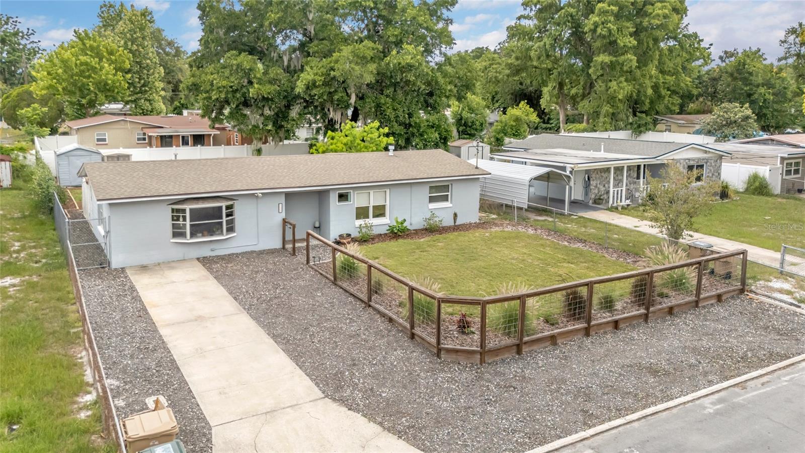 GOLDEN ISLE - Residential