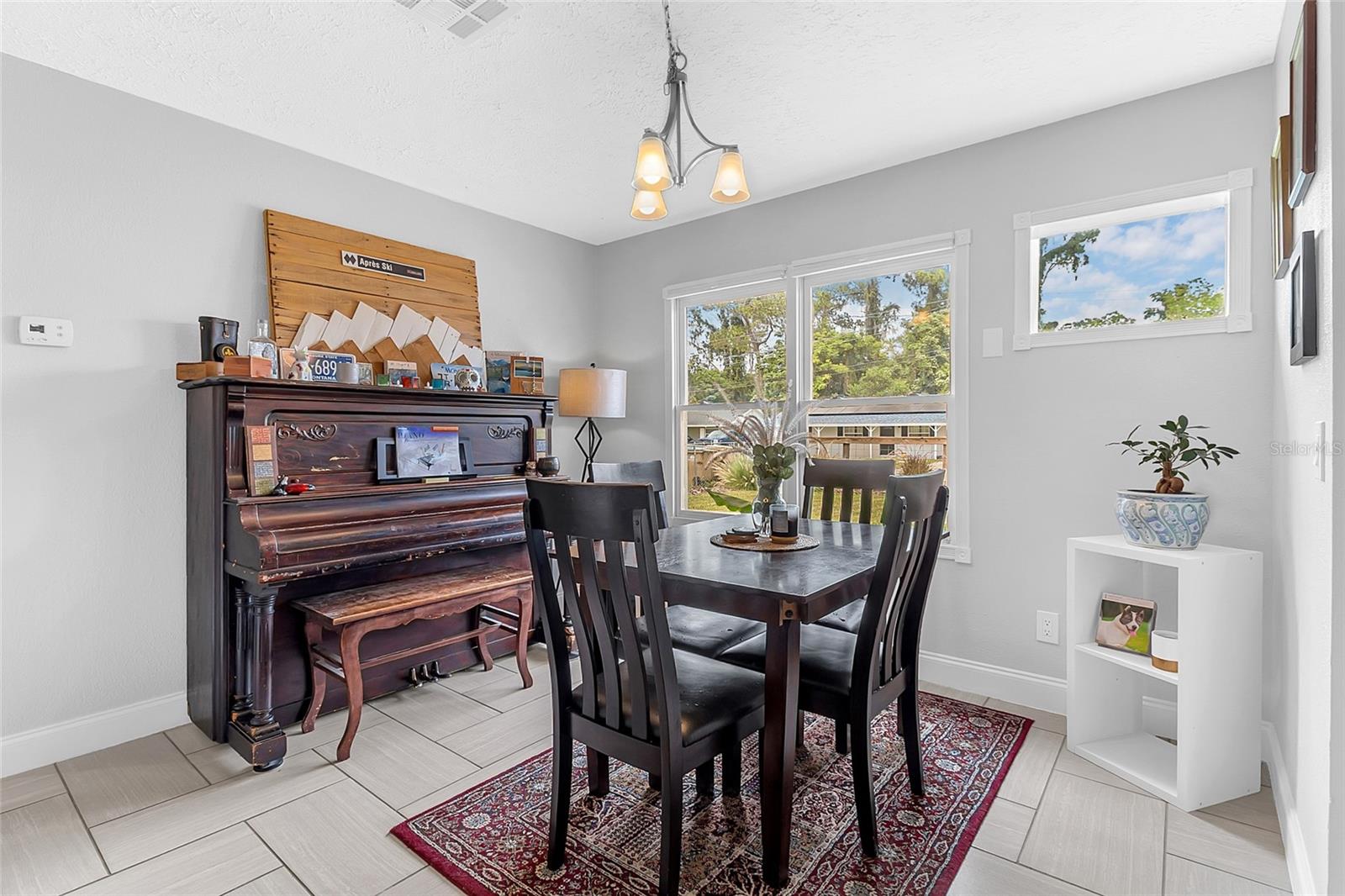 GOLDEN ISLE - Residential