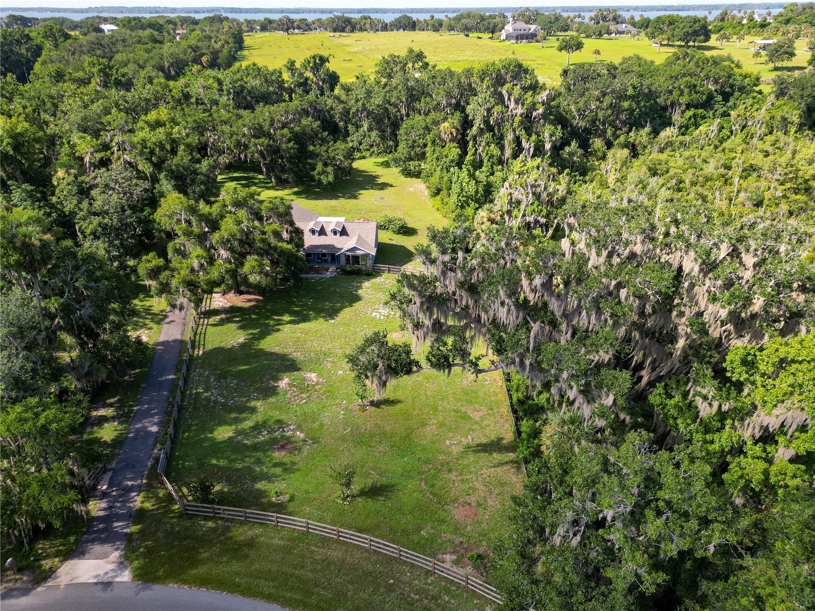 JOHNSONS MARY K & T S - Residential