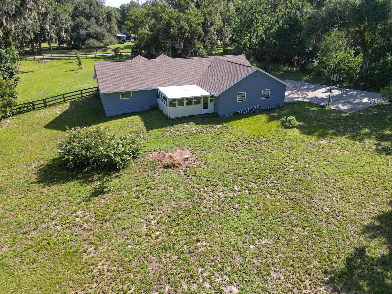 JOHNSONS MARY K & T S - Residential