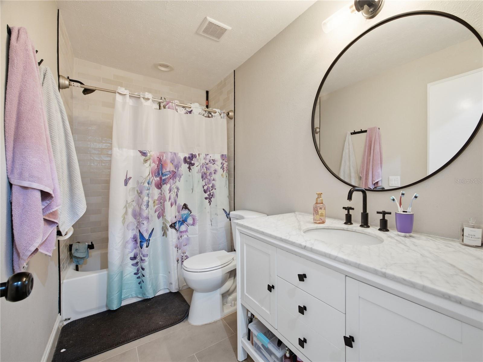 JOHNSONS MARY K & T S - Residential