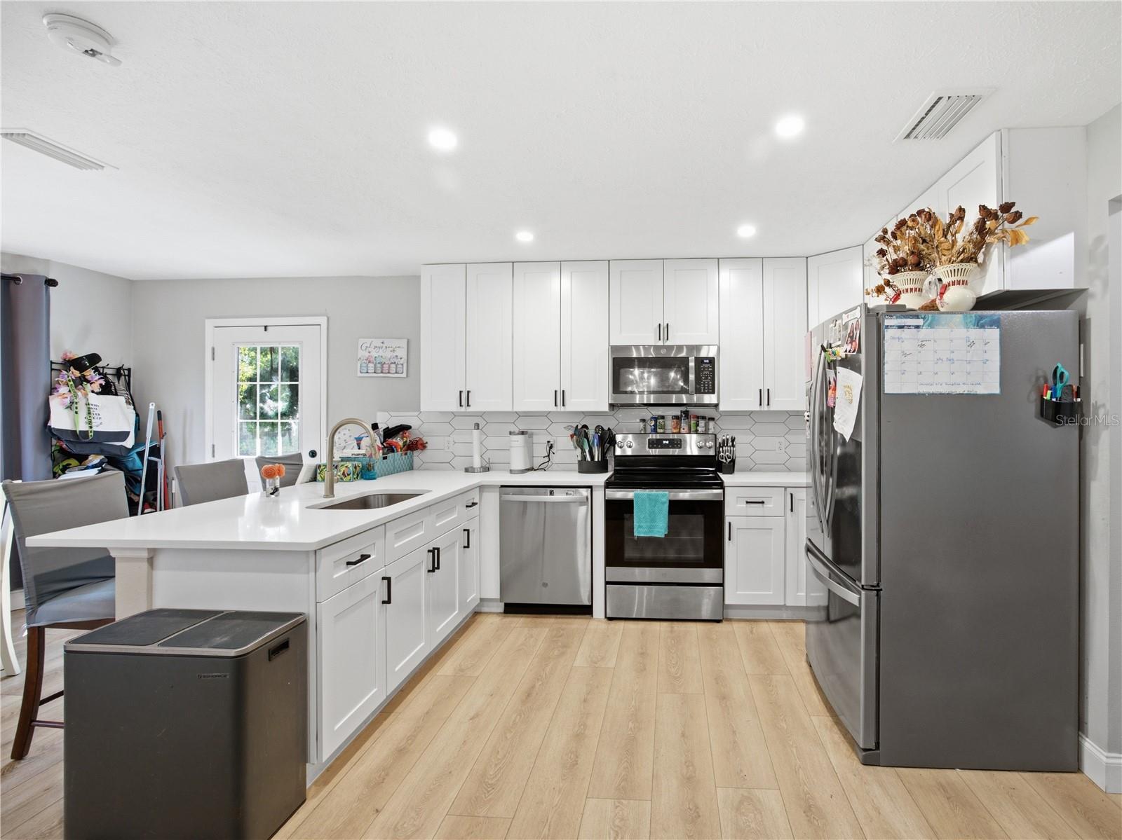 JOHNSONS MARY K & T S - Residential