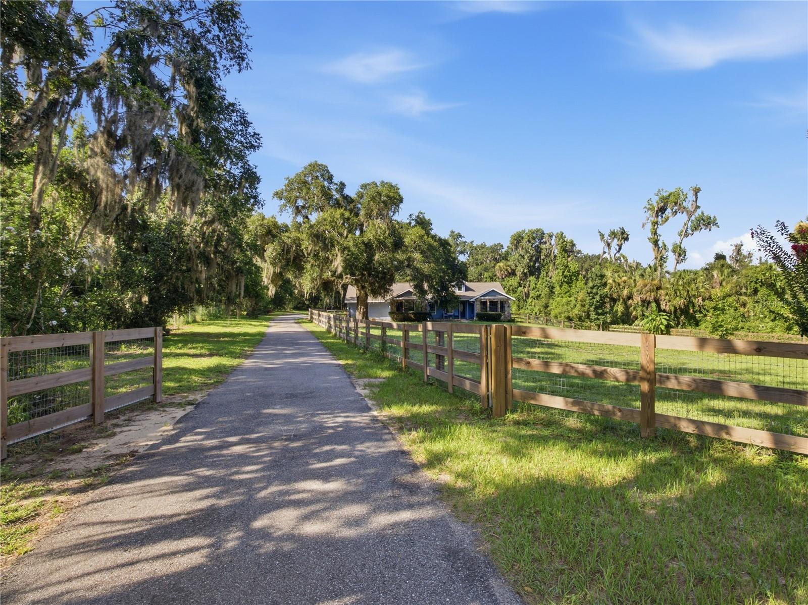 JOHNSONS MARY K & T S - Residential
