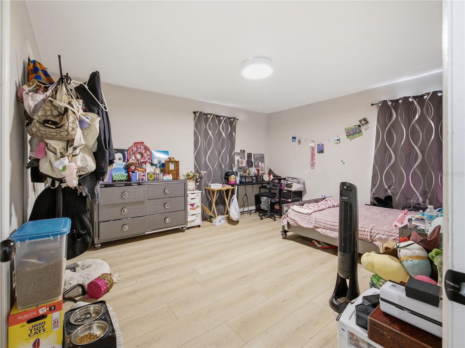 JOHNSONS MARY K & T S - Residential