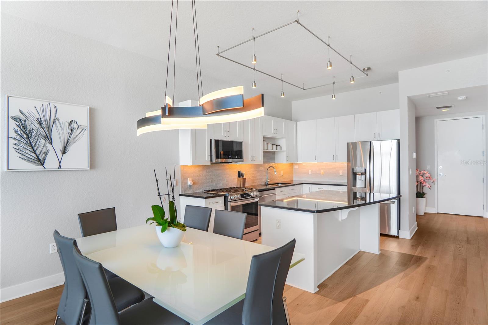 VUE/LK EOLA - Residential