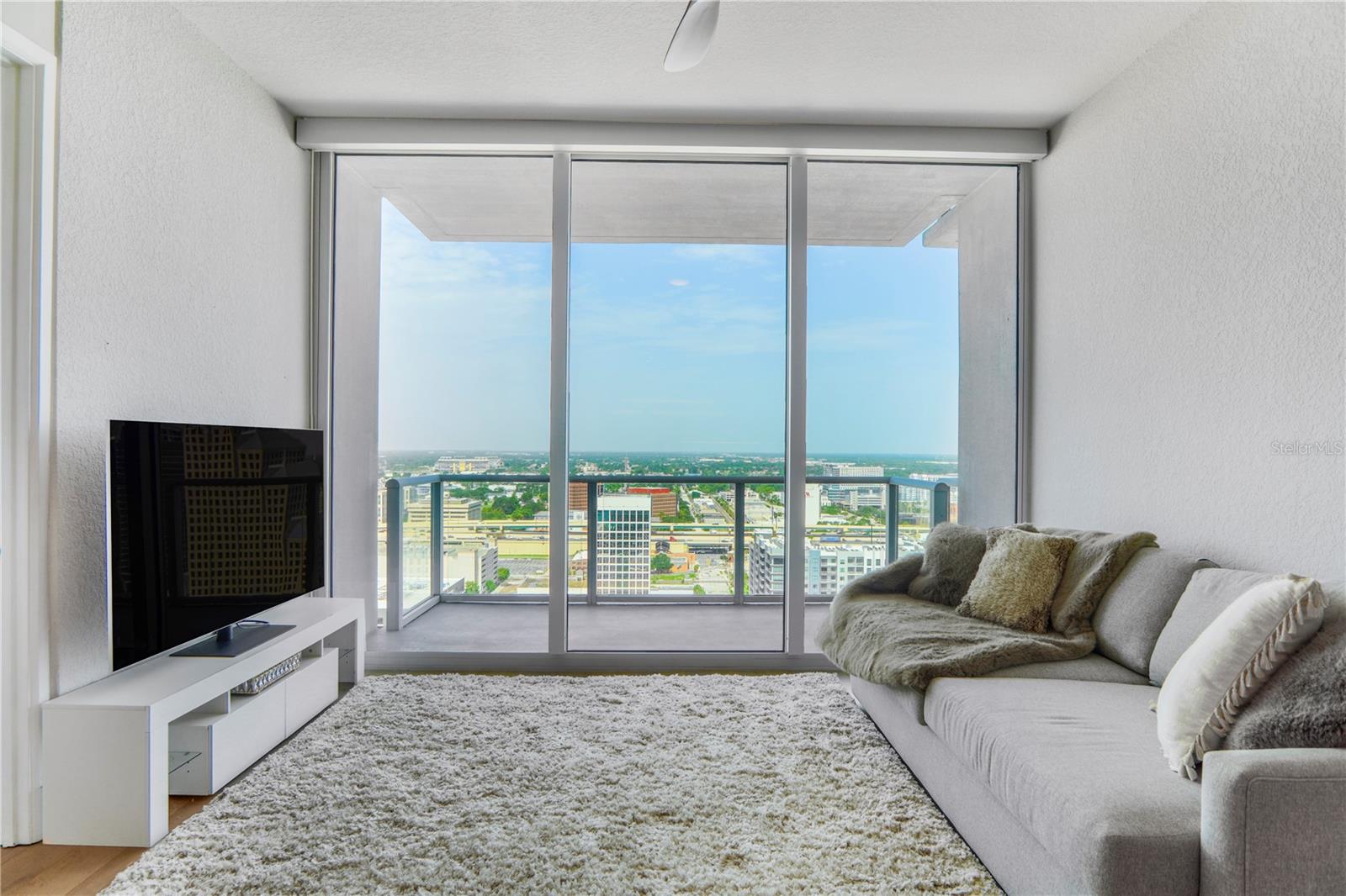 VUE/LK EOLA - Residential