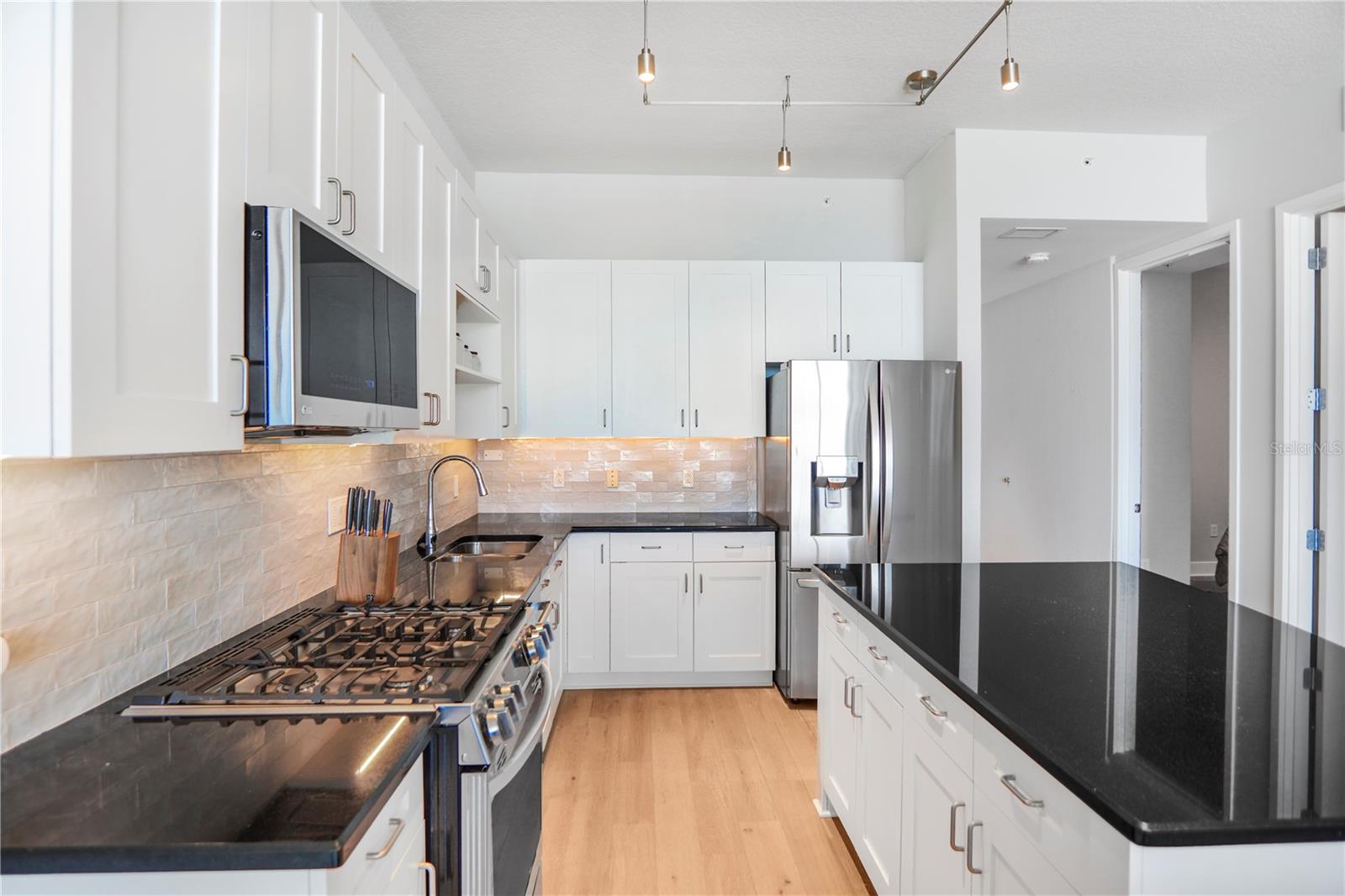 VUE/LK EOLA - Residential