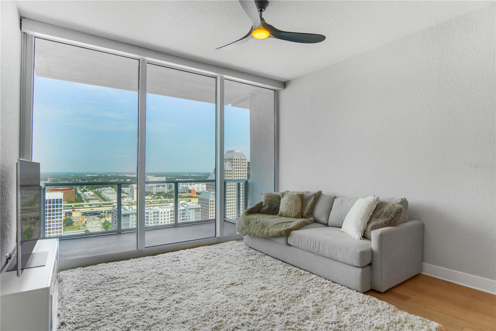 VUE/LK EOLA - Residential