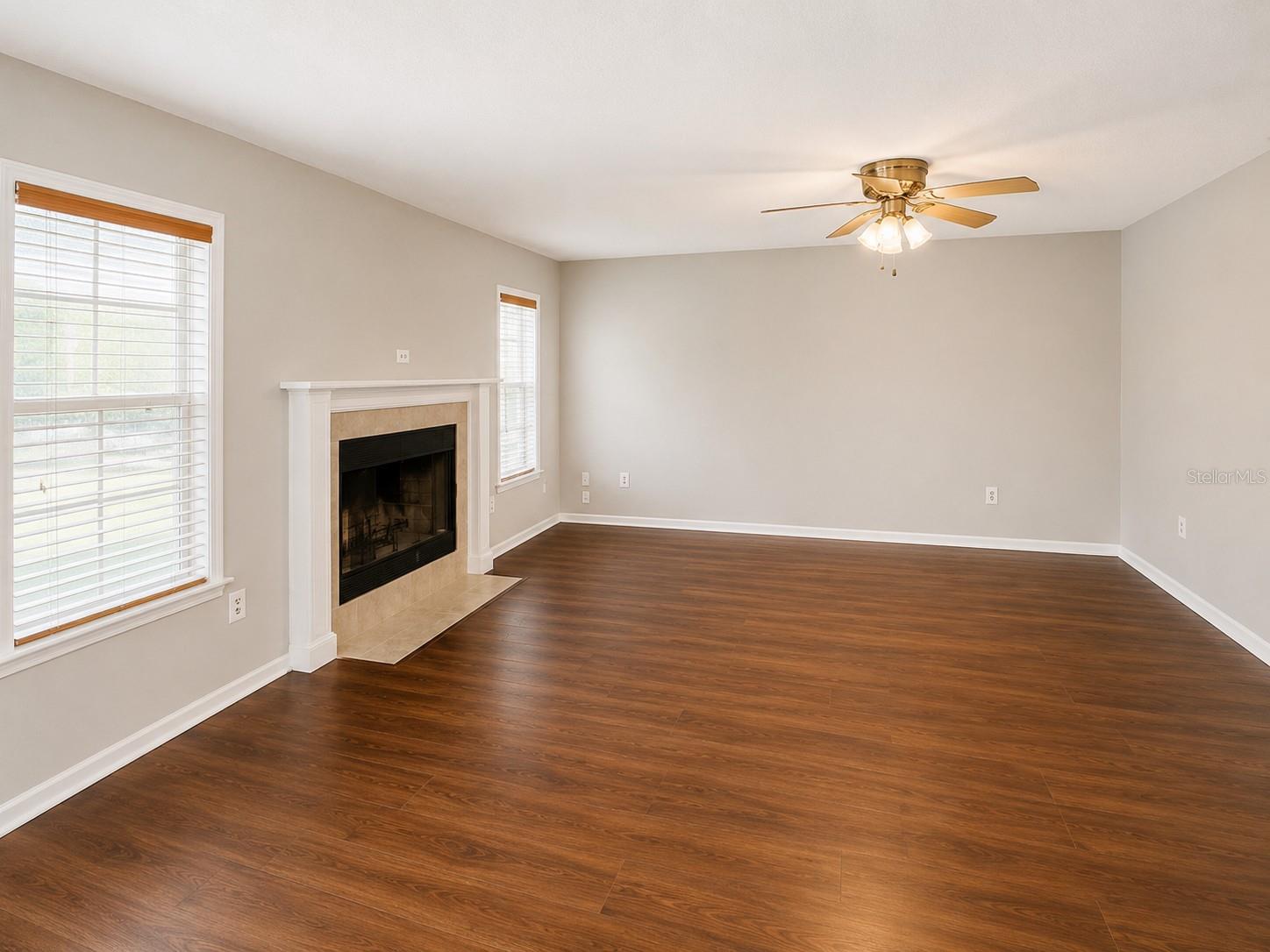 QUAIL WOOD UNIT 02 - Residential