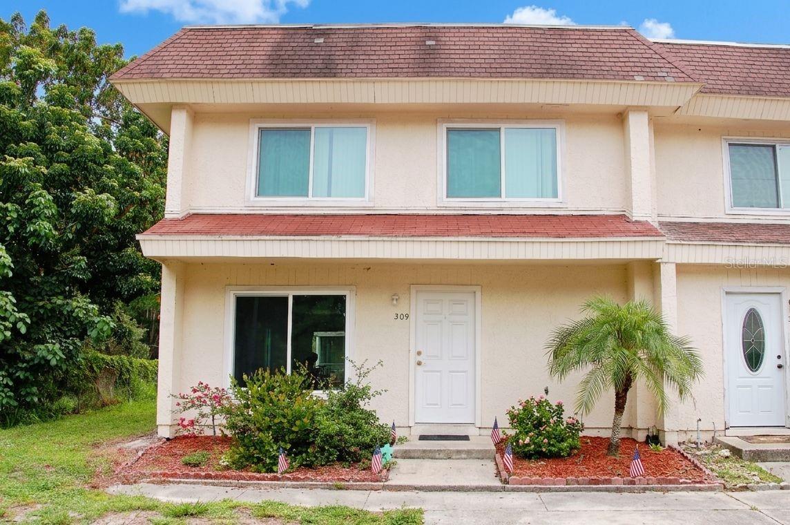 FAIRWAY OAKS - Residential