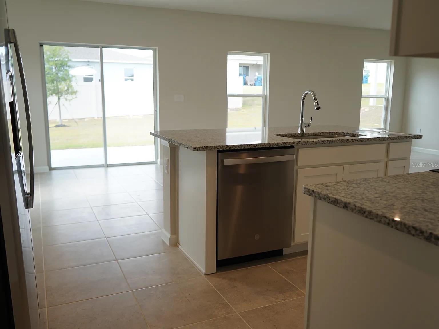 SCENIC TERRACE NORTH - Residential Lease