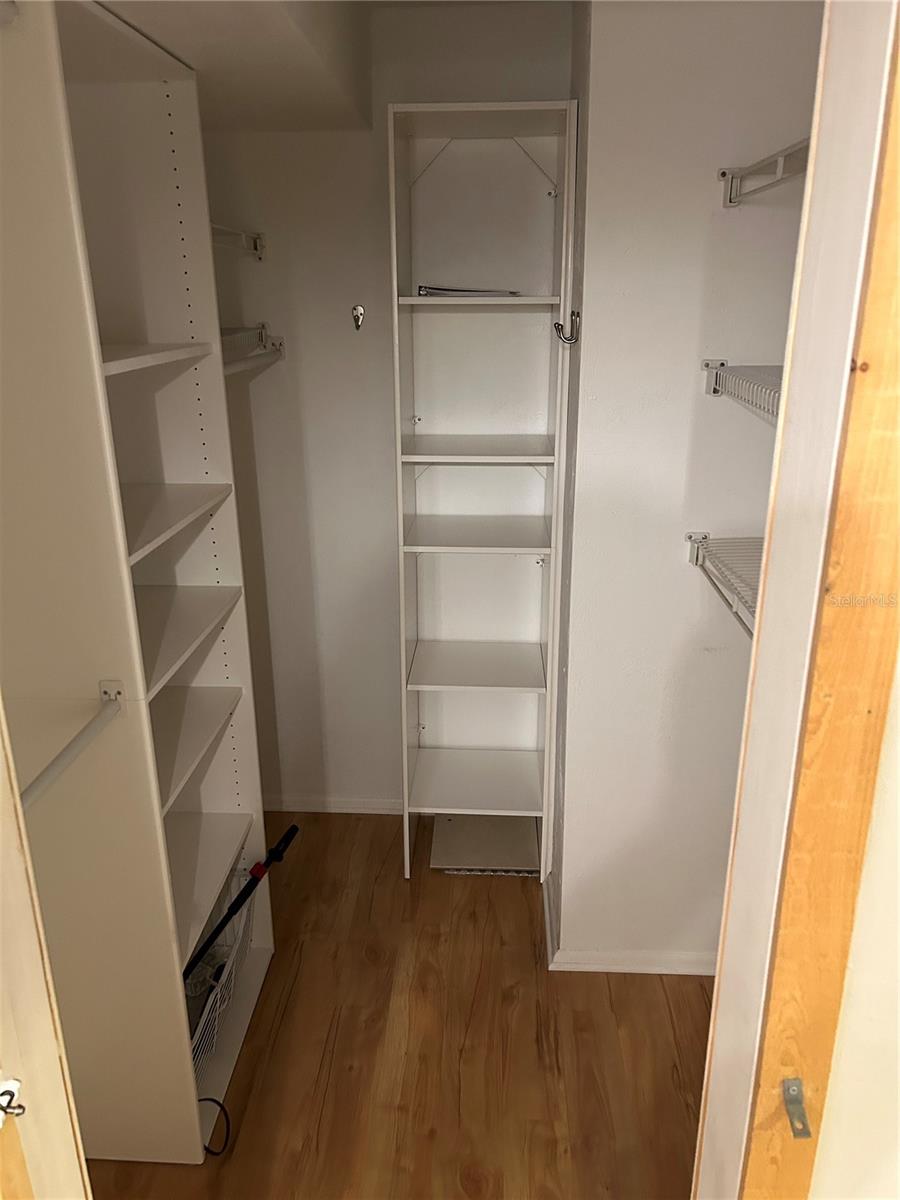 GLENEAGLES I CONDO - Residential