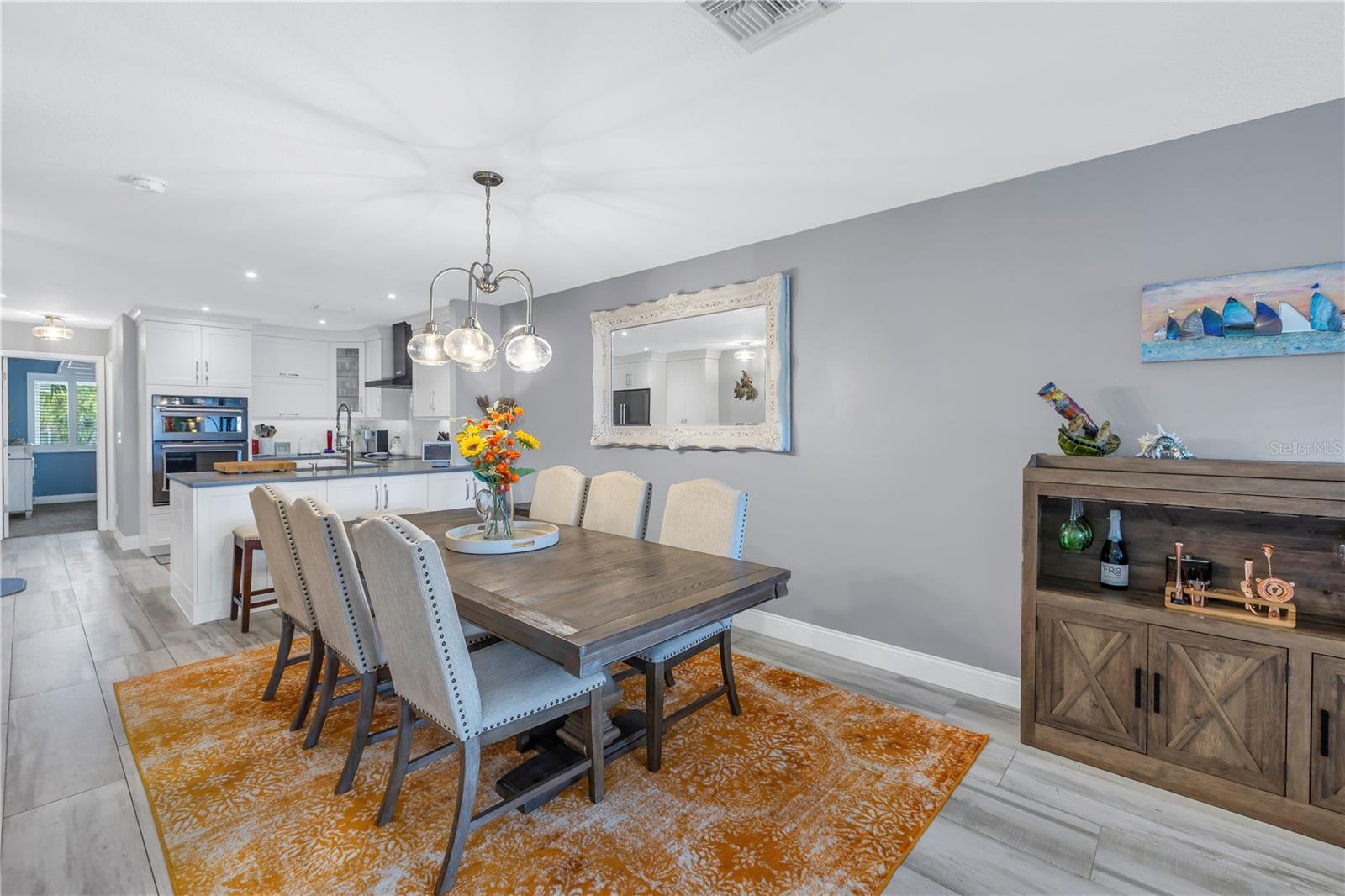 PALMS OF TIERRA - Residential