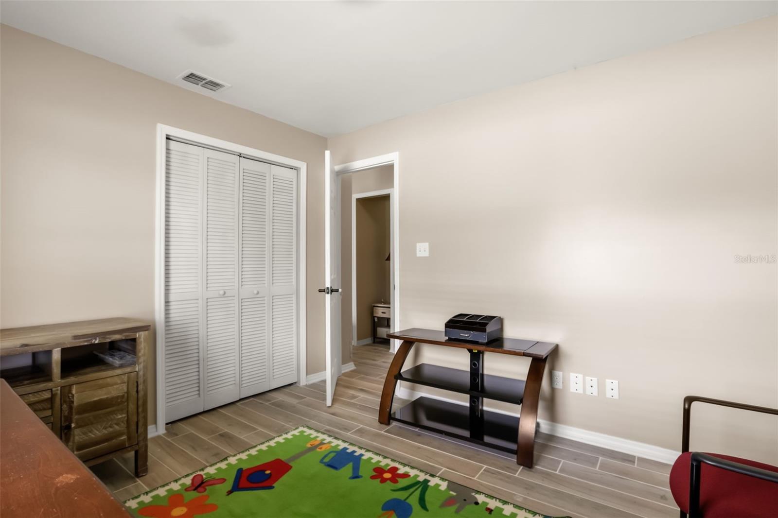ORANGE CENTER - Commercial Sale