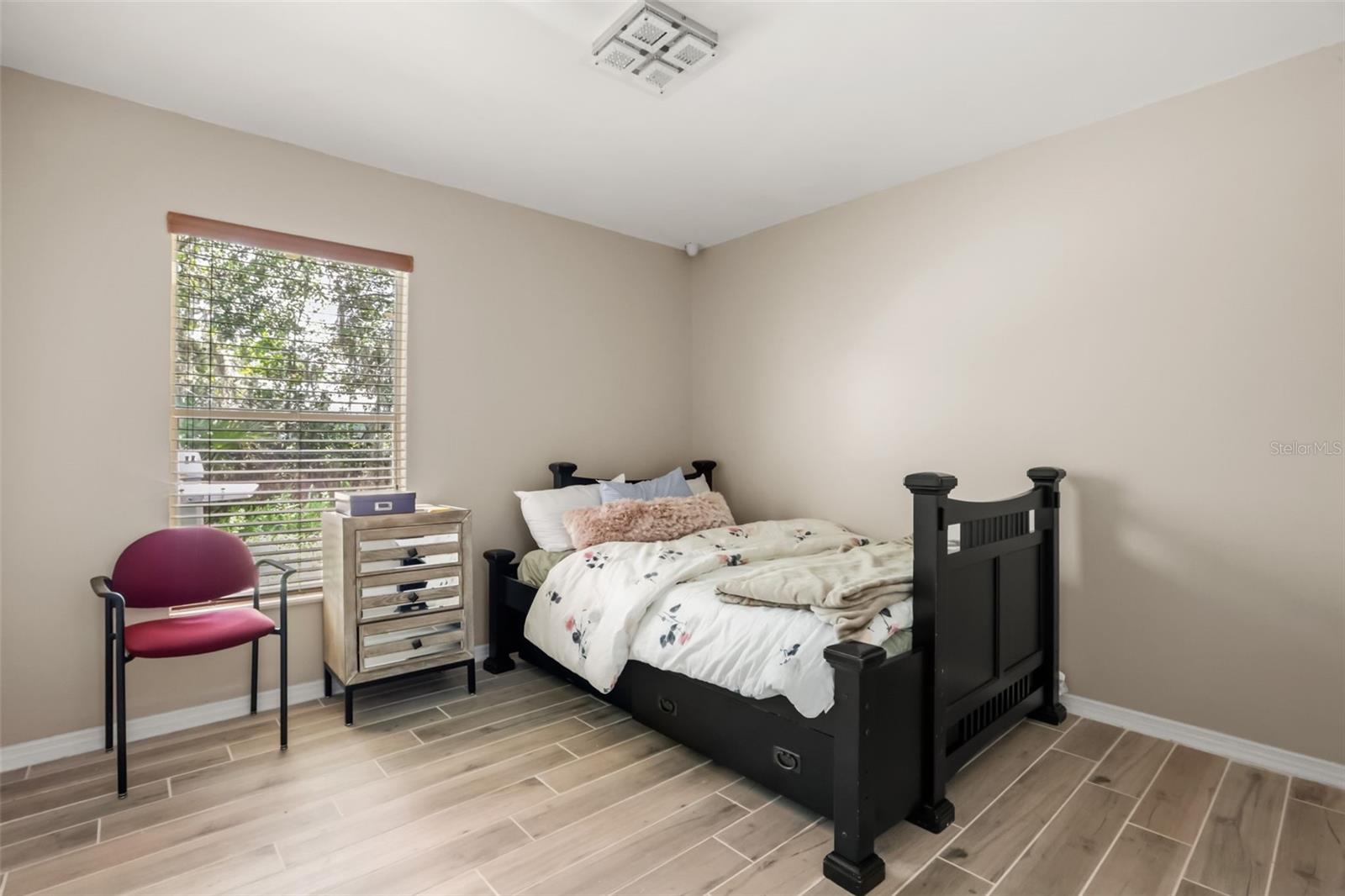 ORANGE CENTER - Commercial Sale