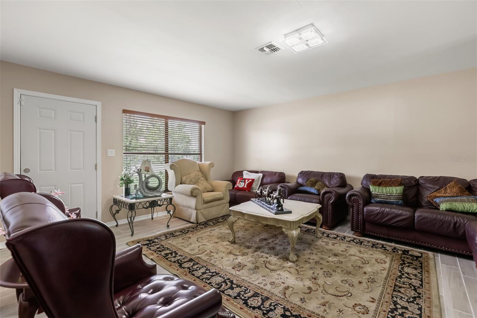ORANGE CENTER - Commercial Sale