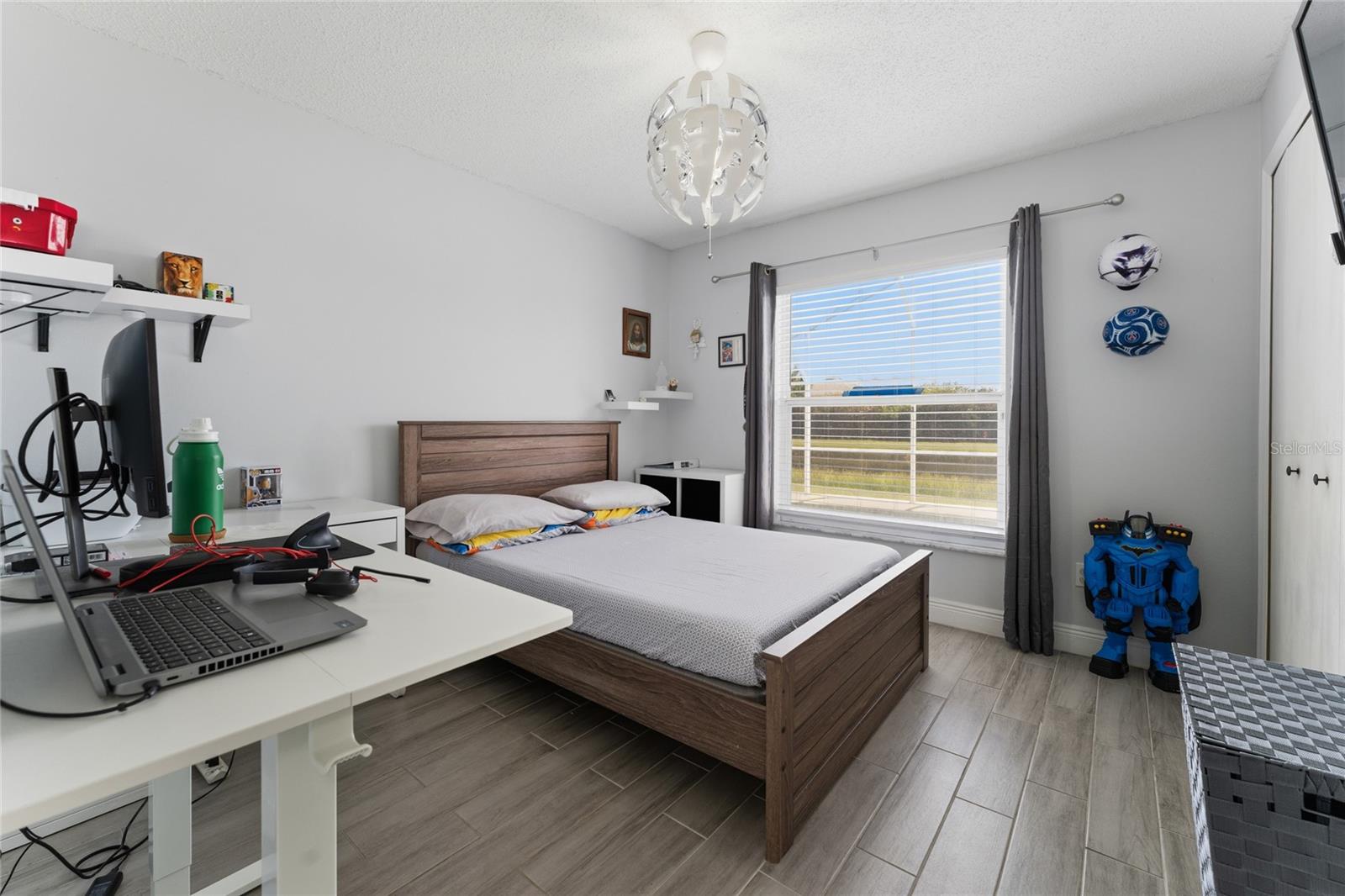 INDIAN POINT PH 1 - Residential Lease