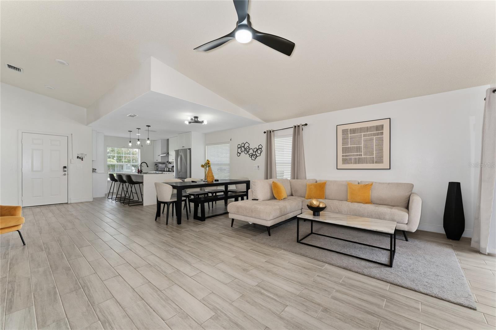 INDIAN POINT PH 1 - Residential Lease