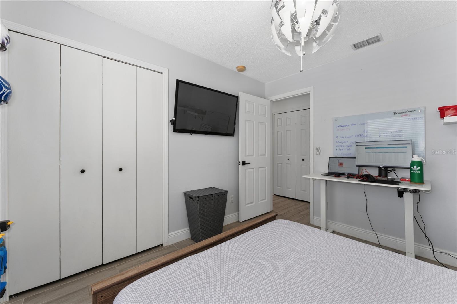 INDIAN POINT PH 1 - Residential Lease