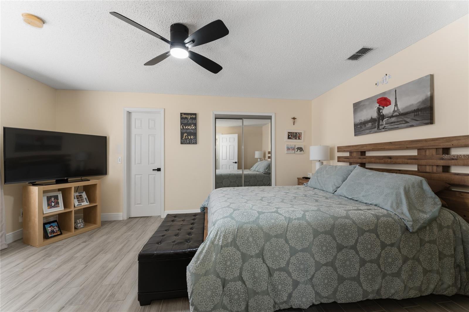 INDIAN POINT PH 1 - Residential Lease
