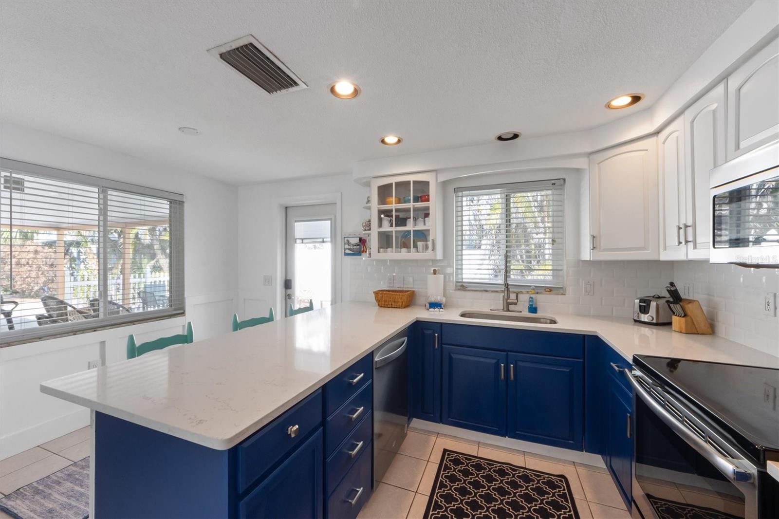 NEPTUNES GARDENS - Residential