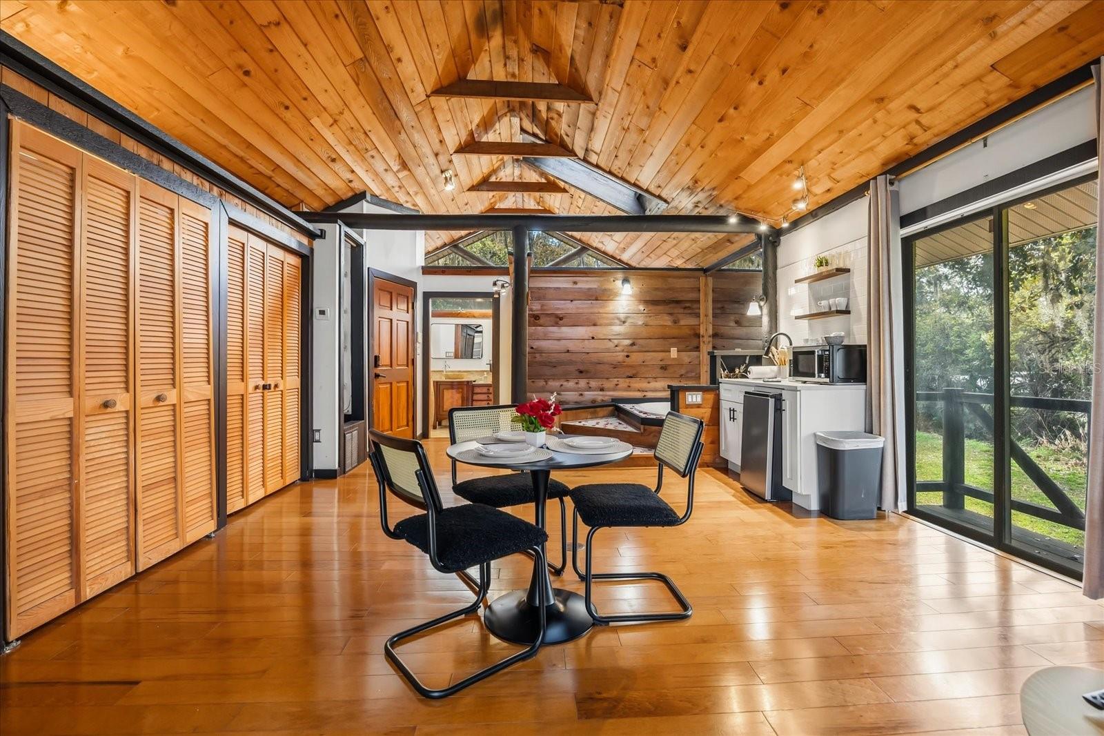 ACREAGE & UNREC - Residential