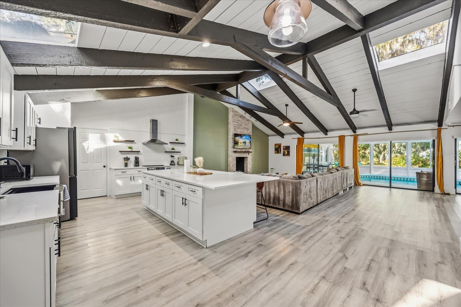 ACREAGE & UNREC - Residential