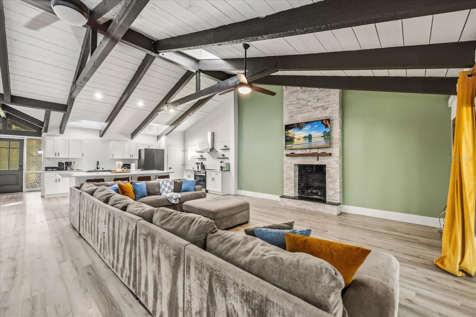 ACREAGE & UNREC - Residential