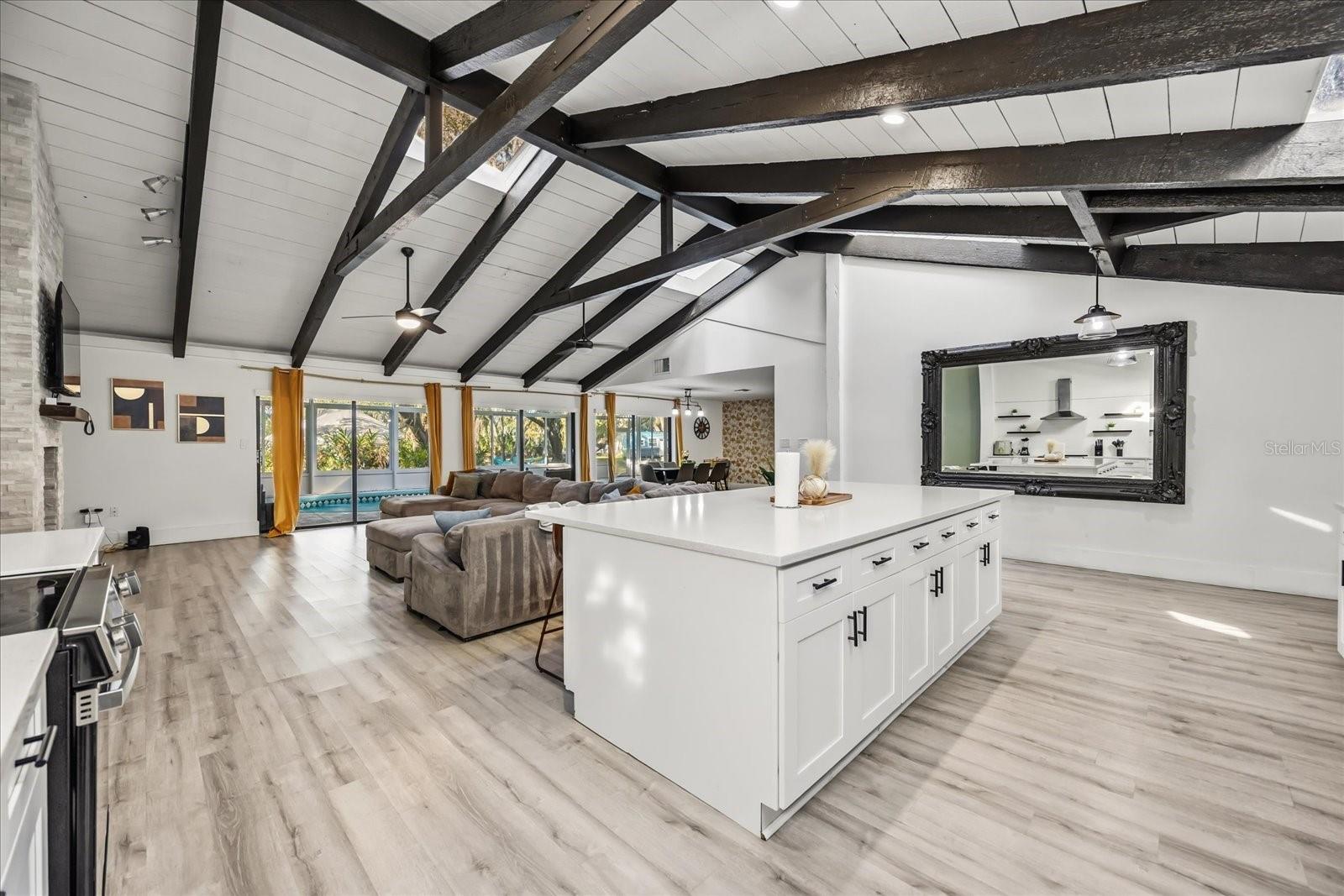 ACREAGE & UNREC - Residential